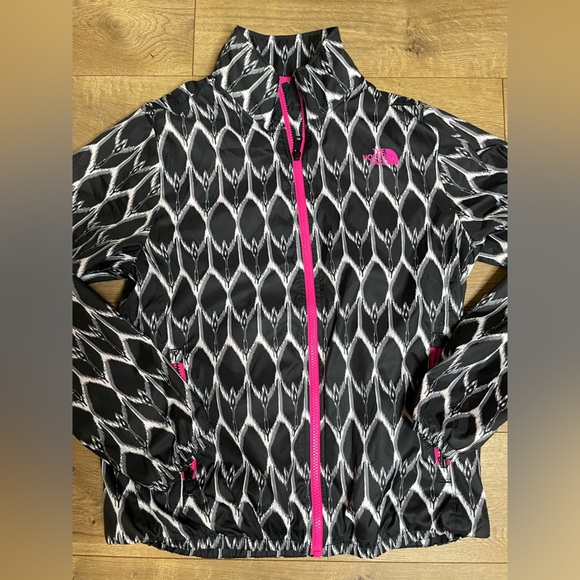 The North Face Women's Black and White Patterned Rain Jacket with Pink Accents - Picture 4 of 10
